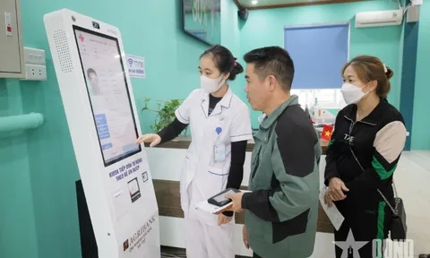Đổi mới toàn diện để chăm sóc sức khỏe nhân dân
