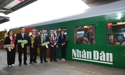 Ra mắt “Chuyến tàu Hạnh phúc” trên tuyến đường sắt Bắc – Nam
