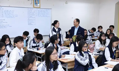 Nhà giáo không được phân biệt đối xử giữa những người học dưới mọi hình thức