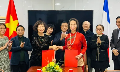 Thúc đẩy hợp tác đưa văn hóa Việt Nam tới bạn bè Pháp và các nước châu Âu