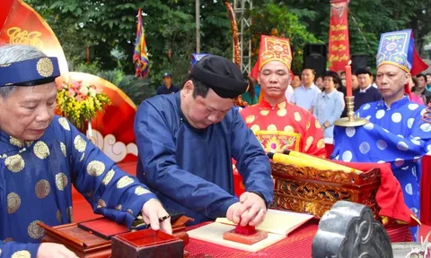 Khai Ấn đền Voi Phục Xuân Bính Ngọ 2026: Gìn giữ mạch nguồn di sản Thăng Long