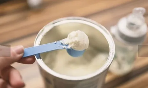 Sau loạt sữa nhiễm độc tố cereulide bị thu hồi, Bộ Y tế siết kiểm nghiệm