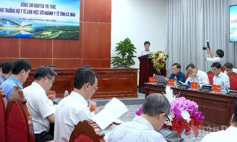 Gỡ nút thắt cho y tế cơ sở vùng sông nước Cà Mau