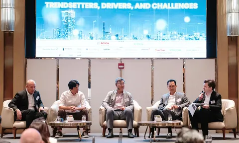 Việt Nam hướng tới tăng trưởng 10% năm 2026: Cơ hội và thách thức cho nhà đầu tư quốc tế