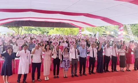 Chăm lo sức khỏe sinh sản phụ nữ dân tộc thiểu số