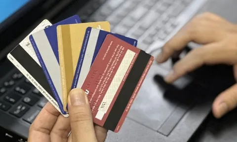 Bộ Công an cảnh báo thủ đoạn lôi kéo sinh viên mở tài khoản ngân hàng, tiếp tay cho tội phạm