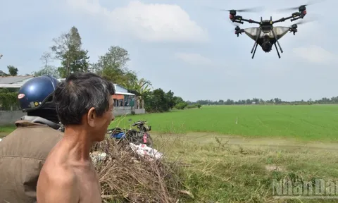 Người nông dân trước làn sóng AI: Từ người làm ruộng đến người vận hành dữ liệu