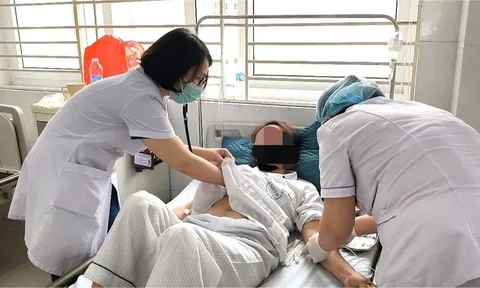 Nhiều người mắc sởi biến chứng nặng do chủ quan không tiêm phòng