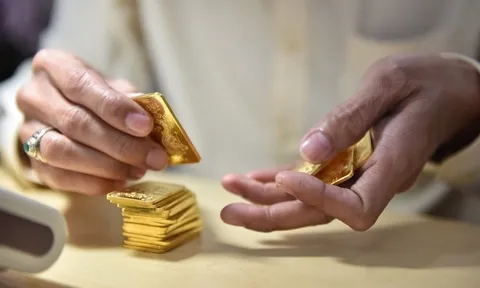 Giá vàng hôm nay (16-4): Tăng, giảm trái chiều