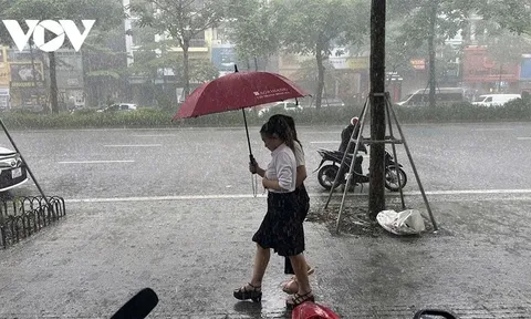 Thời tiết hôm nay (18-4): Bắc Bộ có mưa rào rải rác và có nơi có dông