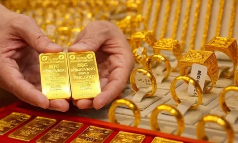 Giá vàng hôm nay (5-5): Vàng trong nước bật tăng
