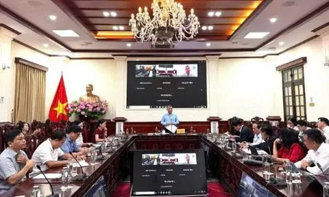 Hoàn thiện khái niệm bản lĩnh chính trị của luật sư