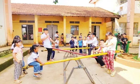 Hoàn thiện hạ tầng giáo dục vùng biên giới