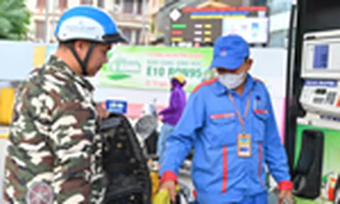 Lãnh đạo Bộ Công Thương lý giải lộ trình chuyển đổi xăng E10