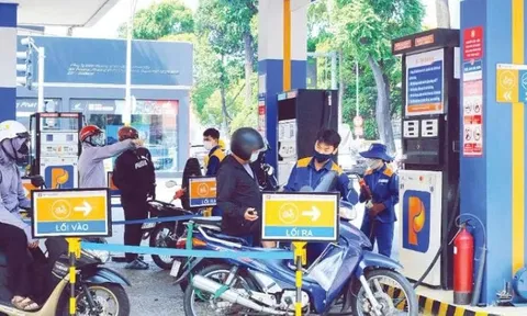 Sẵn sàng cung ứng xăng E10 trên thị trường