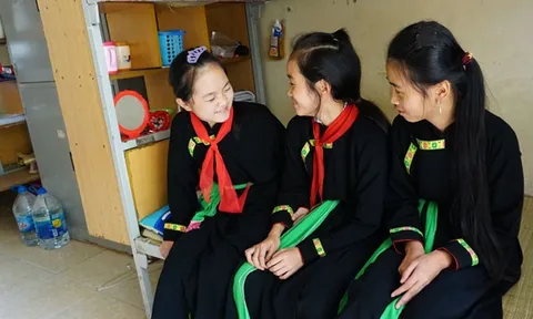 Hỗ trợ tiền ăn, gạo, đồ dùng cá nhân cho học sinh trường phổ thông nội trú