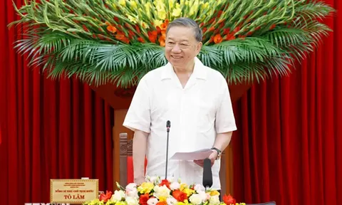 Đổi mới phương thức lãnh đạo của Đảng để làm cho đất nước phát triển bền vững