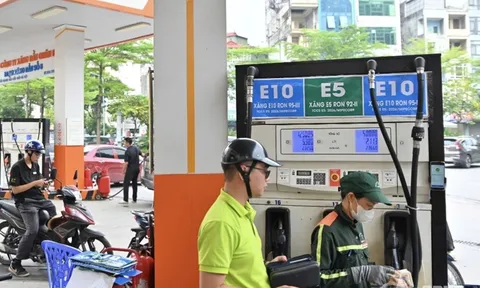 Từ chiều nay (18-6), giá xăng dầu tiếp tục giảm, giá xăng về sát ngưỡng 20.000 đồng/lít