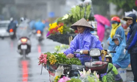 Thời tiết hôm nay (19-6): Bắc Bộ mưa dông giảm dần, Trung Bộ nắng nóng gay gắt