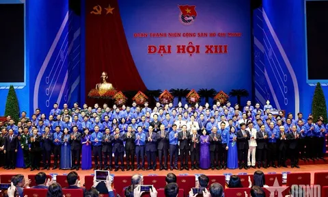 Ban Chấp hành Trung ương Đoàn TNCS Hồ Chí Minh khóa XIII ra mắt đại hội