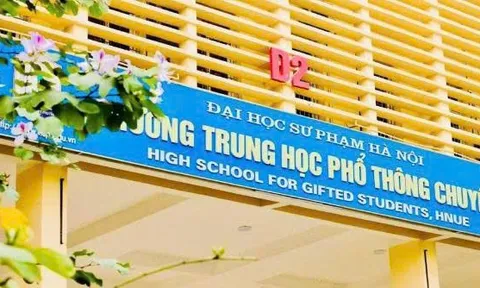Trường chuyên Đại học Sư phạm hạ điểm chuẩn, tuyển bổ sung vào lớp 10