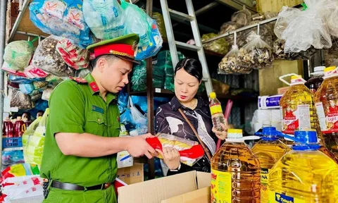 Siết quản lý thực phẩm từ khâu công bố đến lưu thông