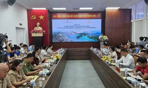 Mở rộng kết nối các trung tâm kinh tế, du lịch