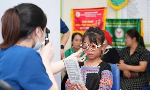 Khám sức khỏe định kỳ cho trẻ dưới 6 tuổi: Bổ sung sàng lọc nguy cơ tự kỷ, lưu hồ sơ điện tử