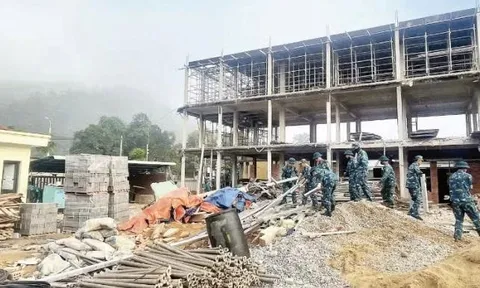Sắp xếp trường lớp, nâng chất lượng giáo dục