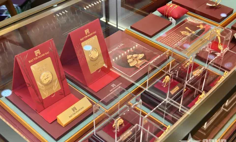 Giá vàng hôm nay (17-7): Vàng trong nước, vàng thế giới cùng giảm