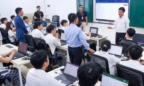 Đa lợi ích từ hợp tác “3 nhà” ở đại học
