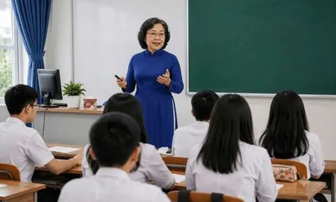 Nhà giáo nghỉ hưu được ký hợp đồng dạy toàn thời gian