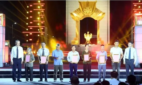 Tiếp nối lý tưởng, sống xứng đáng với sự hy sinh của các thế hệ đi trước