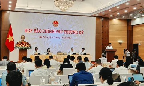 Kinh tế - xã hội 7 tháng đầu năm 2026: Thu ngân sách vượt 72% dự toán, FDI đăng ký tăng gần 58%
