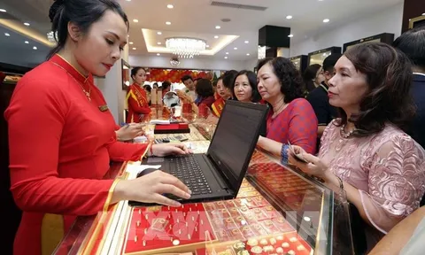 Giá vàng hôm nay (4-8): Nhích tăng chiều mua vào