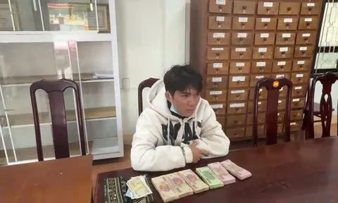 Vào xem cổng đám cưới đẹp, thanh niên có tiền án "tiện tay" móc cốp xe trộm hơn 80 triệu đồng