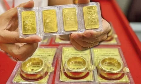 Giá vàng hôm nay (14-8): Giá vàng thế giới về dưới 4.400 USD/ounce