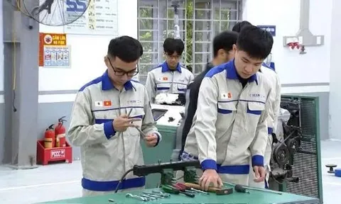 Giáo viên trung học nghề lần đầu có chức danh riêng, đồng bộ với hệ thống chức danh nhà giáo