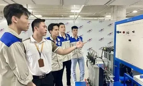 Quy định chuẩn nghề nghiệp, xếp lương, chế độ làm việc với giáo viên trung học nghề