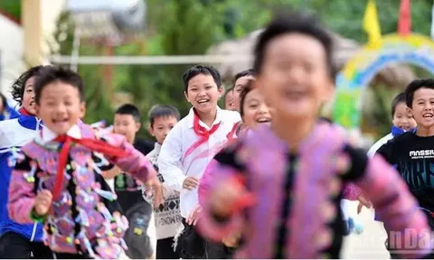 Chương trình "Chia sẻ cùng thầy cô" năm 2026 sẽ tổ chức school tour chủ đề "Lớp học reo vui"