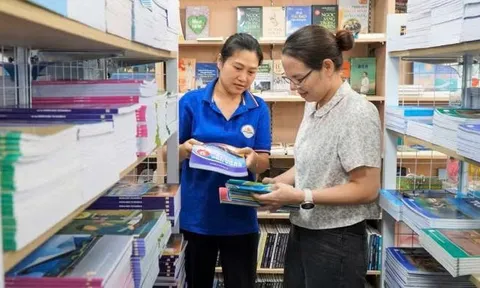 Bảo đảm cung ứng đủ sách giáo khoa trước năm học mới