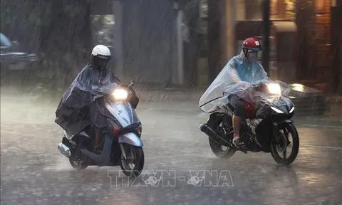Thời tiết hôm nay (21-8): Áp thấp nhiệt đới gây mưa lớn ở miền Bắc