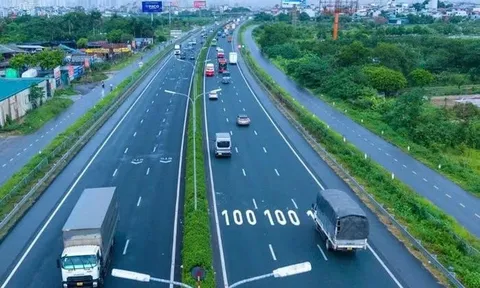 CSGT bắt đầu xử phạt lỗi không giữ khoảng cách an toàn từ 27/8/2026