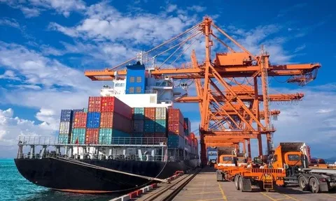 Kim ngạch xuất nhập khẩu lập kỷ lục mới