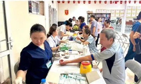 Tăng cường chăm sóc sức khỏe người cao tuổi