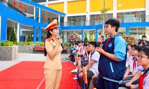 Phối hợp tuyên truyền an toàn giao thông cho học sinh