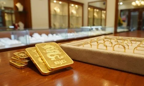 Giá vàng hôm nay (17-10): Vàng trong nước quay đầu tăng