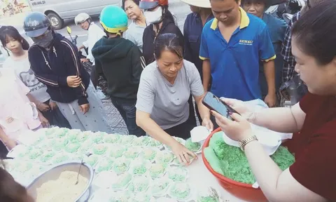 Lâm Đồng: Những hộp xôi nghĩa tình giữa ngã ba Mađaguôi