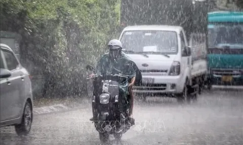 Thời tiết hôm nay (27-10): Nhiều khu vực đề phòng mưa dông, khả năng xảy ra lốc sét, mưa đá