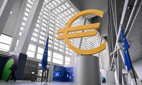ECB sẽ tiếp tục cắt giảm lãi suất
